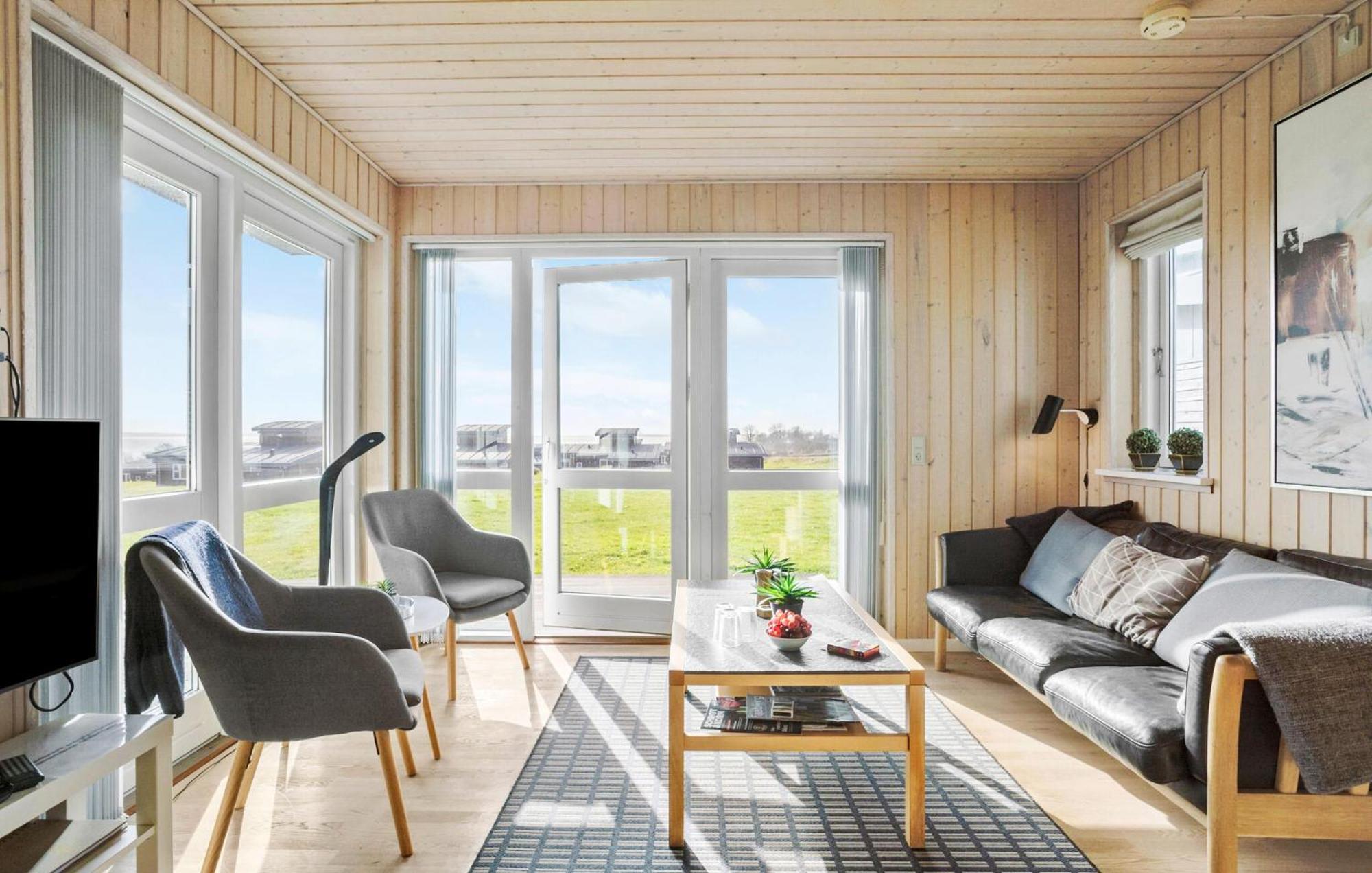 4 Bedroom Nice Home In Fåborg 외부 사진